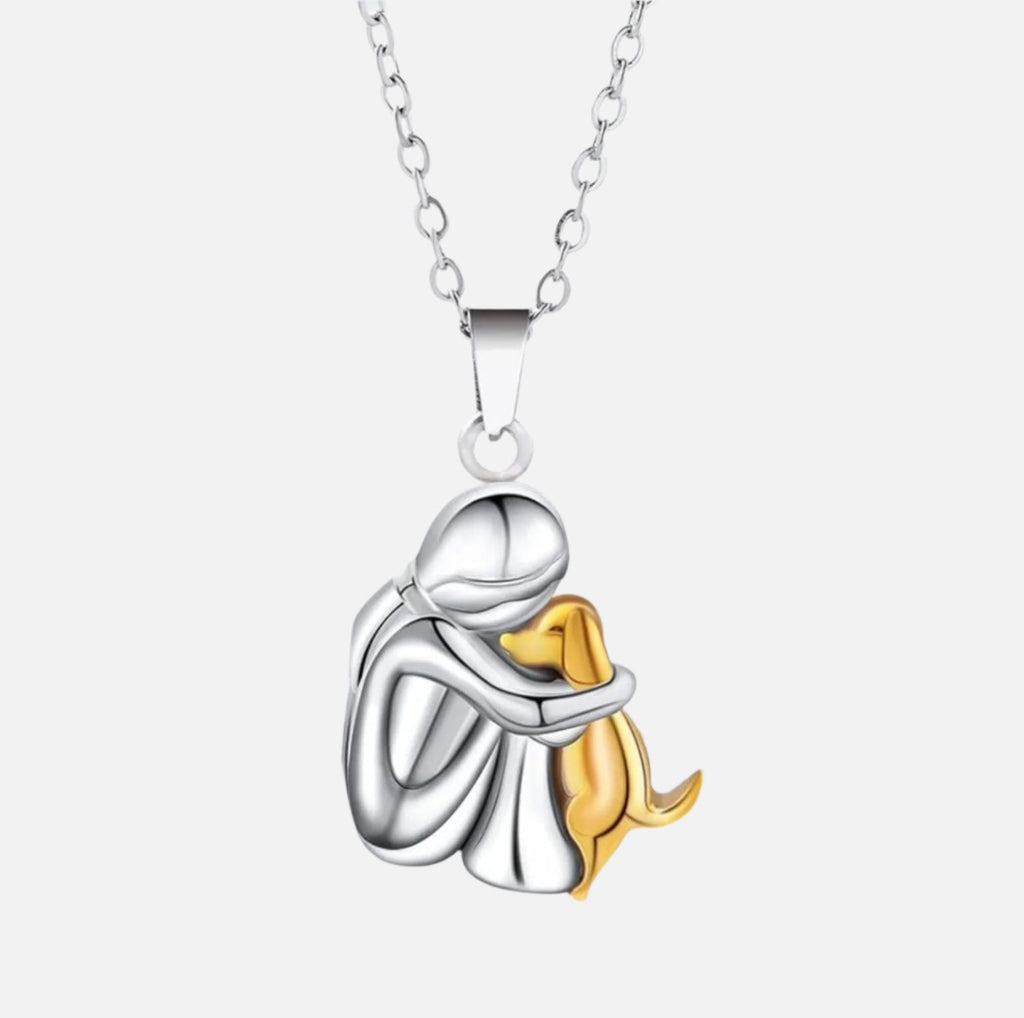 Susan Jewellery | Halsband med hund i famnen
