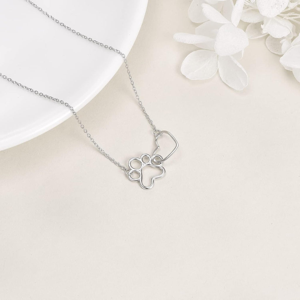 Halsband i sterlingsilver med tass och kristallhjärta