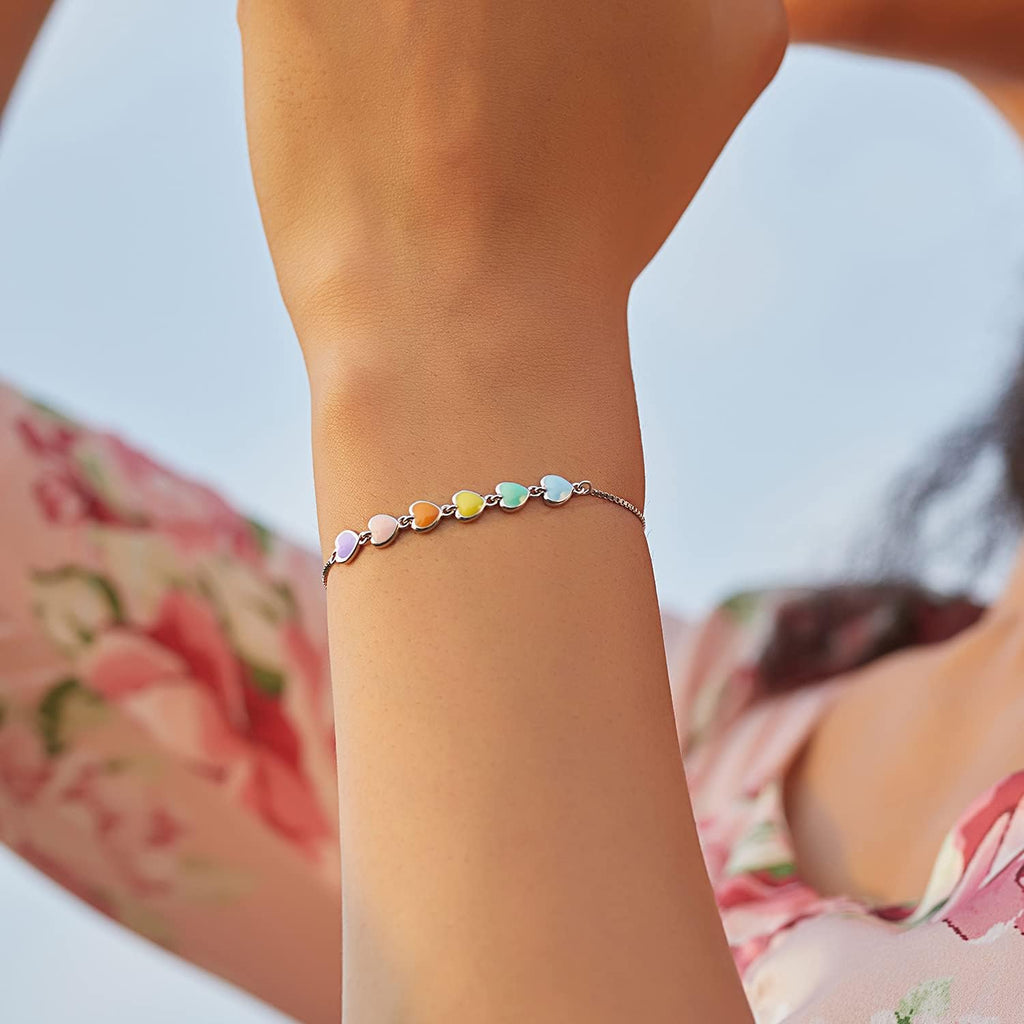 Justerbart armband i sterlingsilver med hundtassar