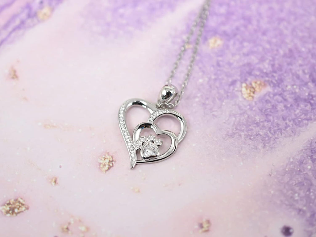 Halsband i sterlingsilver med hjärta, tass och zirkonia