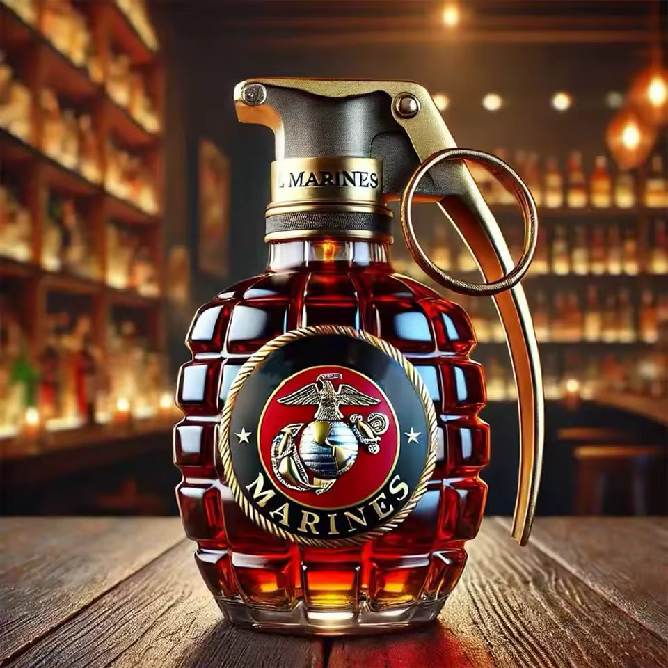 Grenade Whisky Flaska (Claw Base)