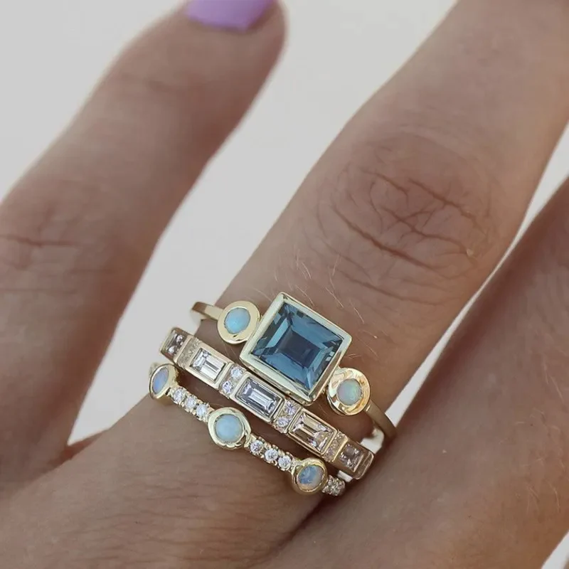 Ocean – vintageinspirerat ringset med blå kristall