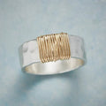 Vintageinspirerad ring i guld- och silverton