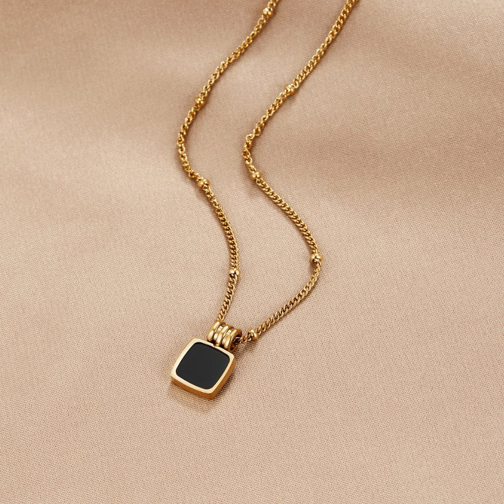 Midnight Chic – elegant halsband