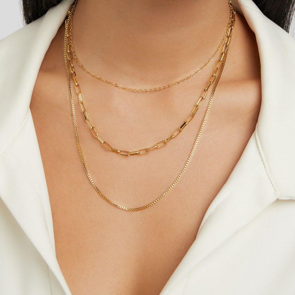 Mila – halsband i flera lager