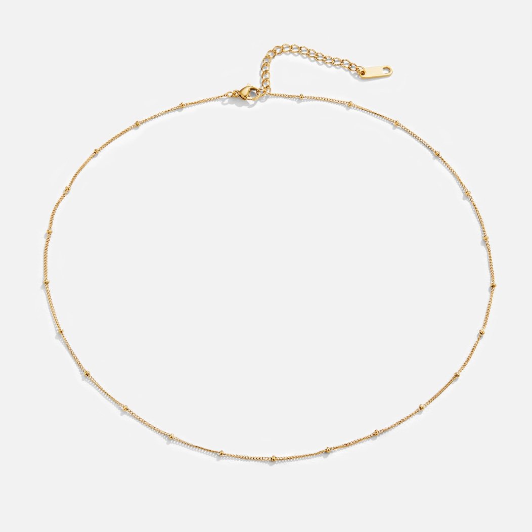 Niyah – elegant guldfärgat halsband