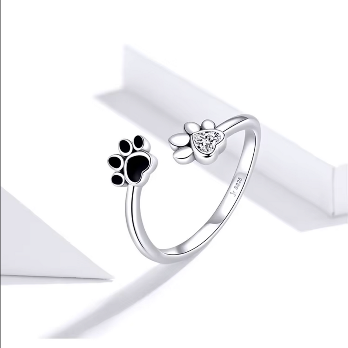 Justerbar tassring i sterlingsilver med zirkonia och emalj